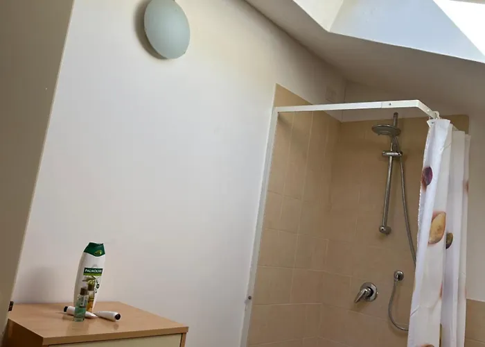 ベッド・アンド・ブレックファスト “ Rasiglia” *